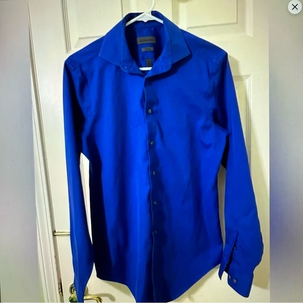 Calvin Klein men’s blue dress shirt slim fit , neck 15 inches cotton